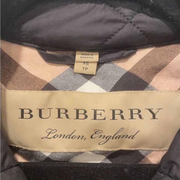 Burberry Black Quilted Jacket XS - Picture 2 of 6